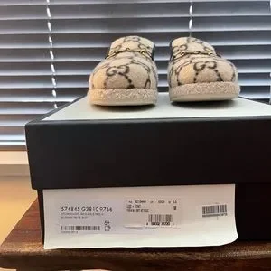 Super comfy Gucci Fria Moccasin. Never worn. Mens size 6.5M fits women 9.5-10 Gucci | Shoes | Super Comfy Gucci Fria Moccasin Never Worn  main image 2